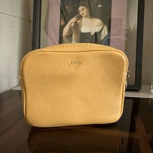 Levi’s “Diana Belt Bag”